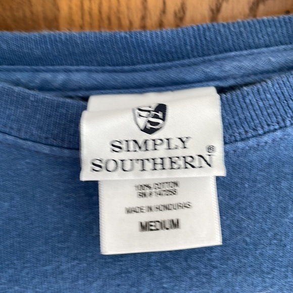 M Simply Southern T-Shirt - Picture 4 of 6